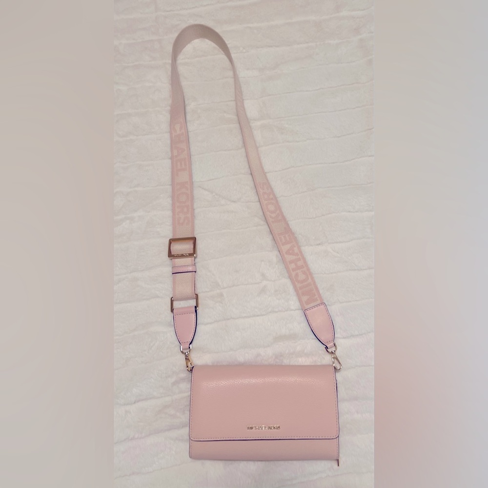 Michael Kors Crossbody Mini Bag / Wallet